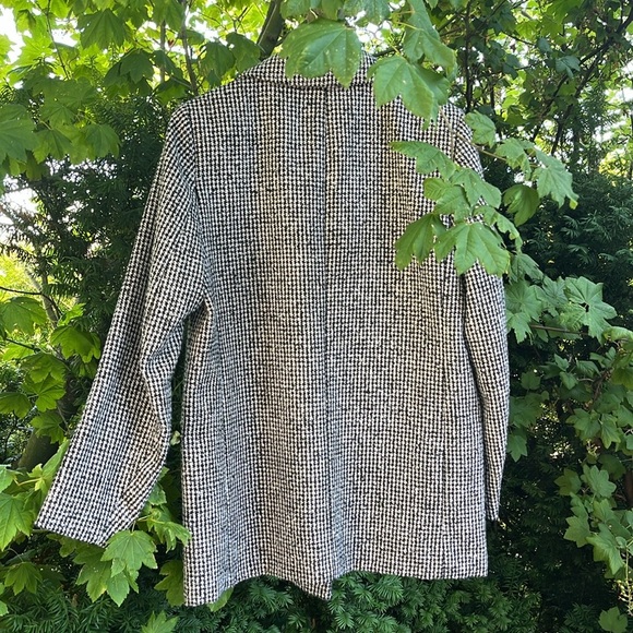 H&M Oversized Wool-Blend Tweed Double Breasted Blazer - Size 10 - Picture 3 of 6